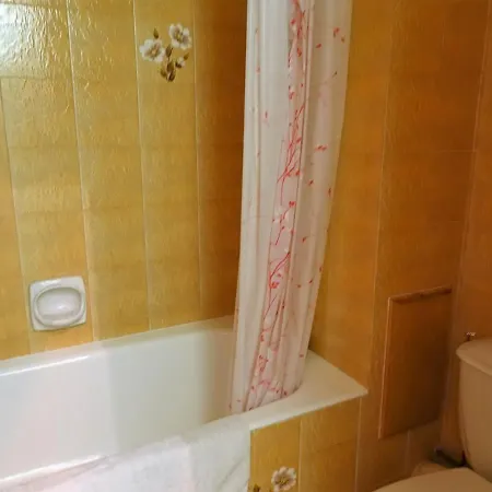 Apartment 30m², 2 Etoiles, 4 Pers, Pied Des Pistes, Balcon Sud, Parking, A 3km - Fr-1-342-200 *